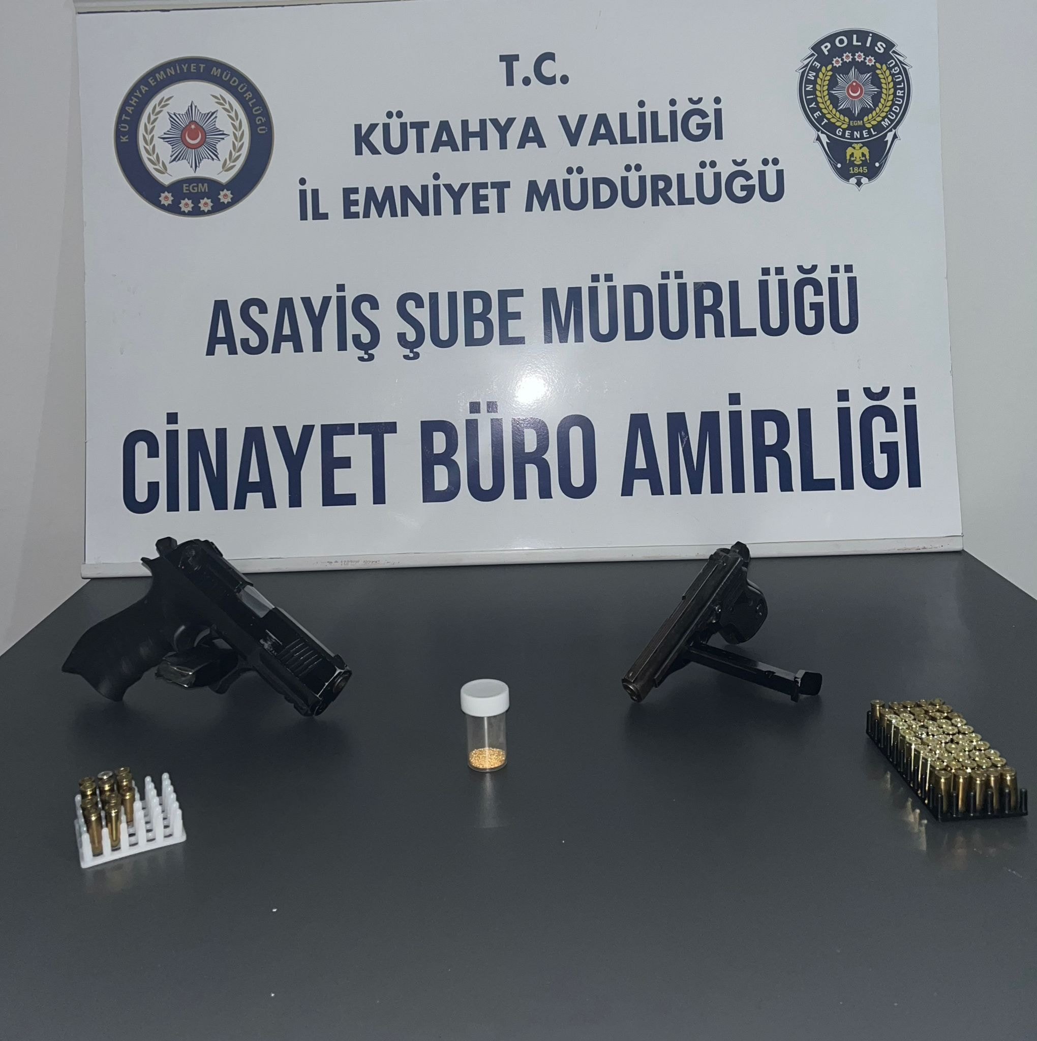 Kütahya'da ayakkabının içinde bulundu: Değeri 550 daireden fazla