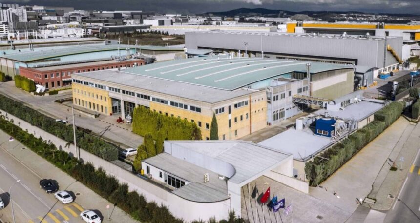 Maaşına zam işine son espirisi gerçek oldu! O fabrika zam yapıp onlarca kişiyi çıkardı