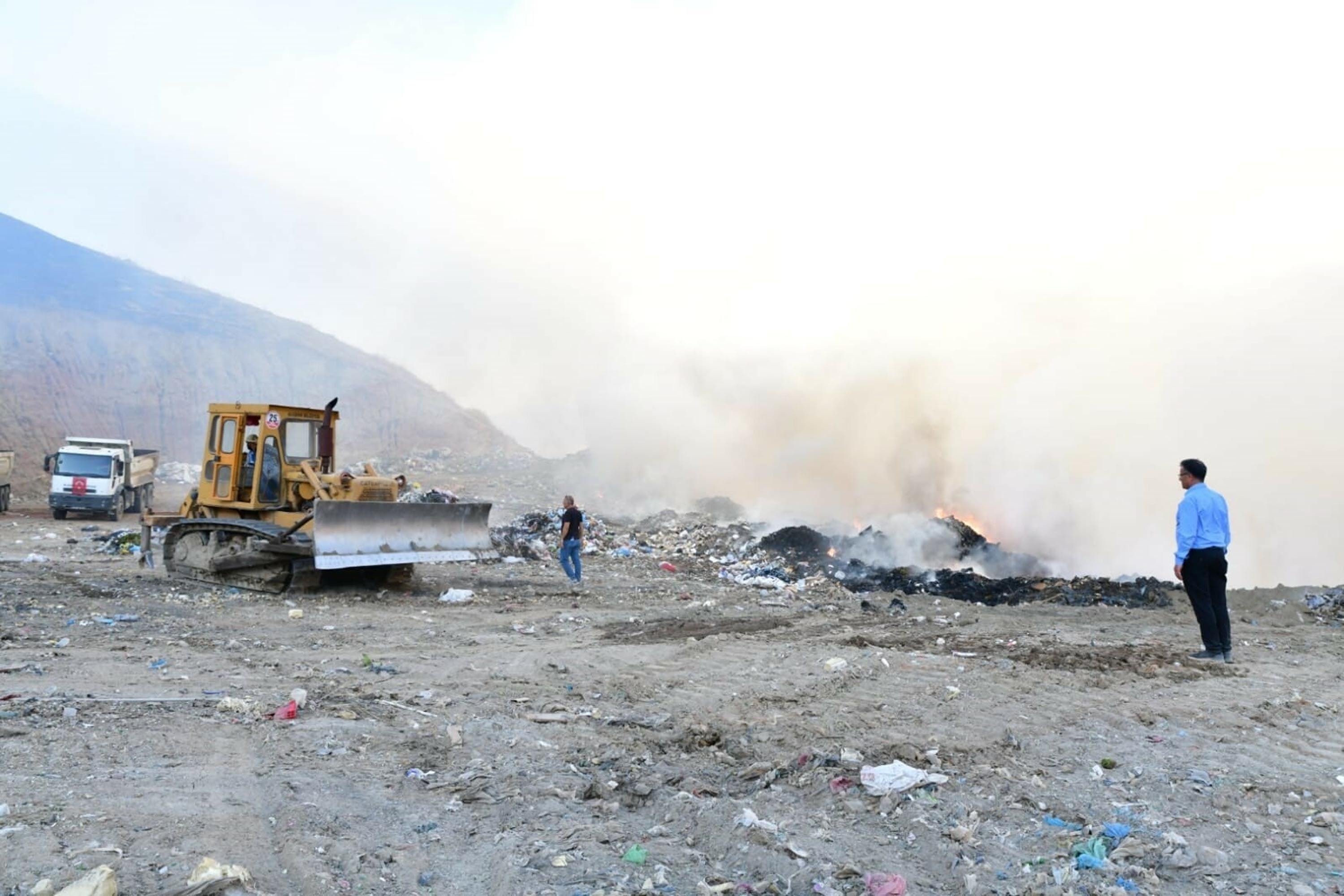 Manisa'da önce patlama sonra yangın: Ekipler seferber oldu