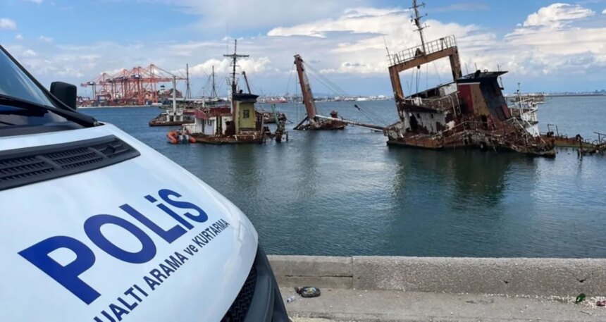 Mersin’de denizden erkek cesedi çıkarıldı