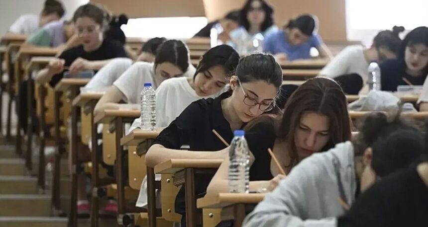 Milyonların girdiği sınav için askeri önlemler: Sistem fısıldayanı bile yakalıyor