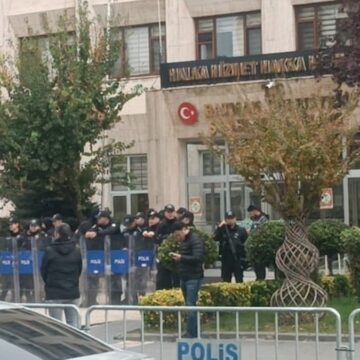 Mobbing itirazına kayyum cezası: Sosyolog, tuvalet temizliğine verildi!