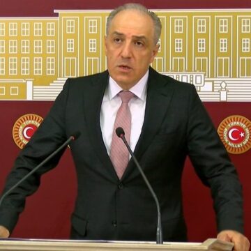 Mustafa Yeneroğlu: Binlerce gemiyle Gazze’ye doğru hareket etme zamanı çoktan gelmiştir