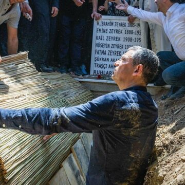 Özel’den Ferdi Zeyrek paylaşımı