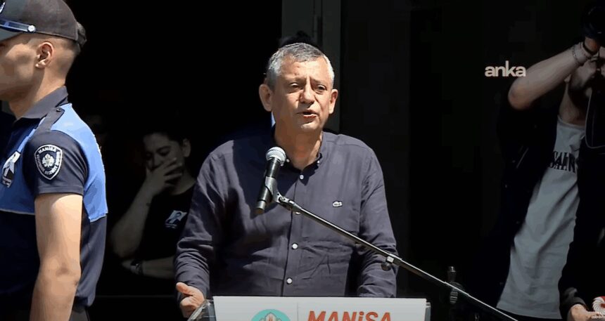 Özgür Özel’den Ferdi Zeyrek’e zor veda: Gözyaşlarına boğuldu