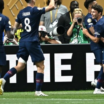 Paris Saint Germain’e tek devre yetti