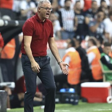 Sakaryaspor’dan İrfan Buz kararı