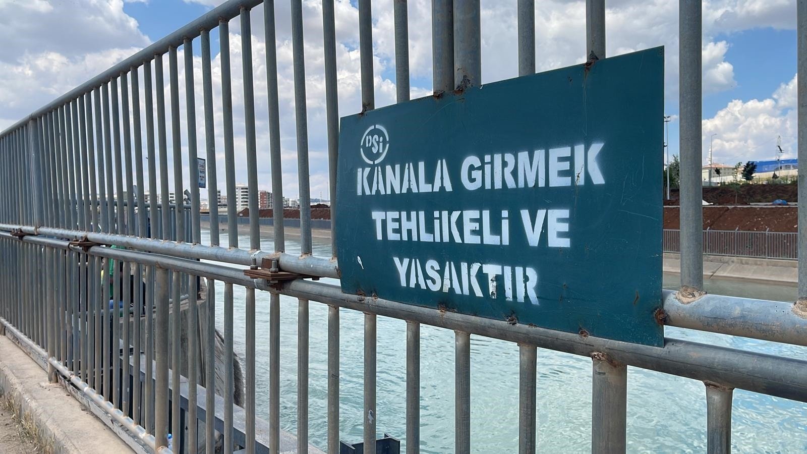 Serinlemek için kanala giren 2 kişiden bir daha haber alınamadı