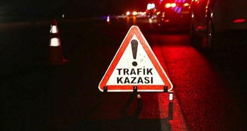 Sivas Divriği’de otomobil devrildi: 3 Kişi Yaralandı