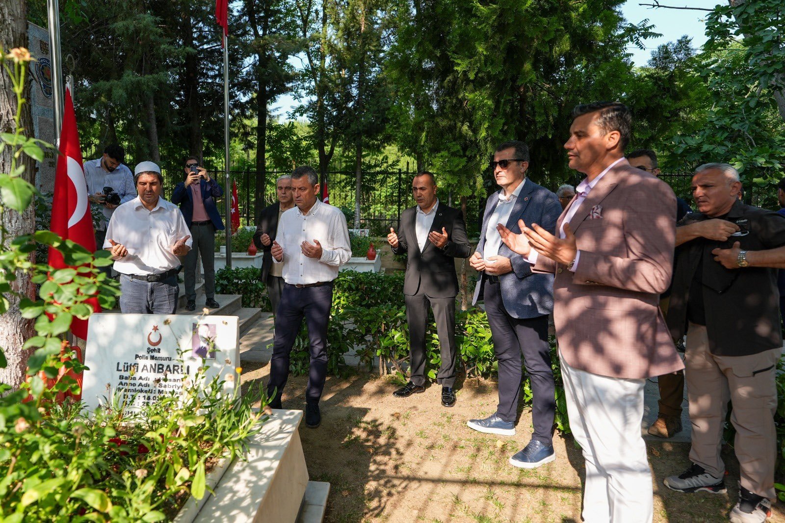 Son dakika... Ferdi Zeyrek hastaneye kaldırıldı: Durumu ağır
