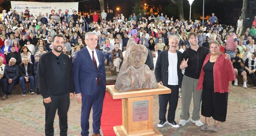 Sovyetler Birliği’nden denize atıldı, Akçakoca’da sahile vurdu: O heykel film oldu