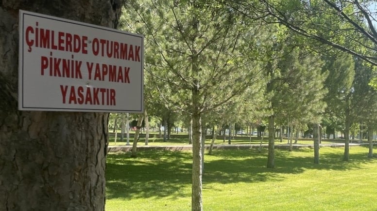 SÖZCÜ yazdı, yasakçı rektör geri adım attı