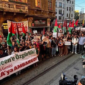 Taksim’de Gazze eylemi! İsrail’e ‘Madleen’ protestosu