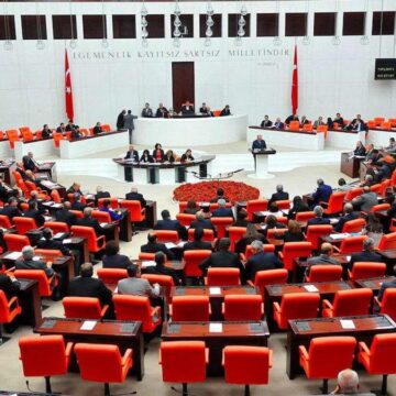 TBMM’de Başkanlık Divanı ile ihtisas komisyonları üyelerinin isimleri oylanacak
