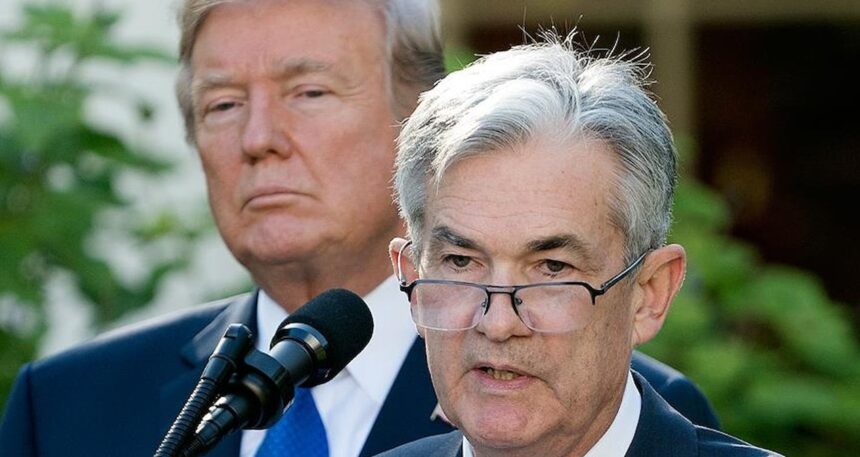 Trump, Powell’ı hedef aldı: Gerçek bir aptal, en kötüsü