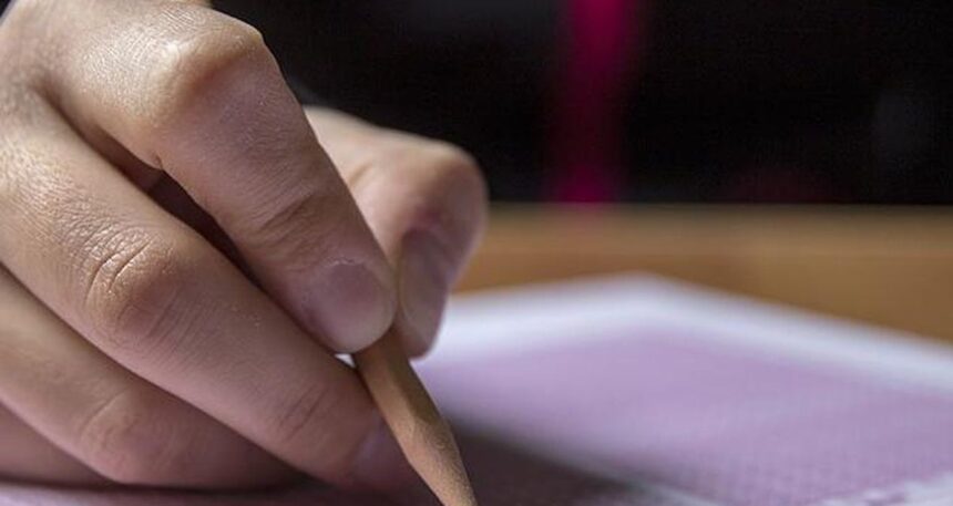 Türk gençliği ÖSYM’nin sınavlarına 15 milyar TL harcadı