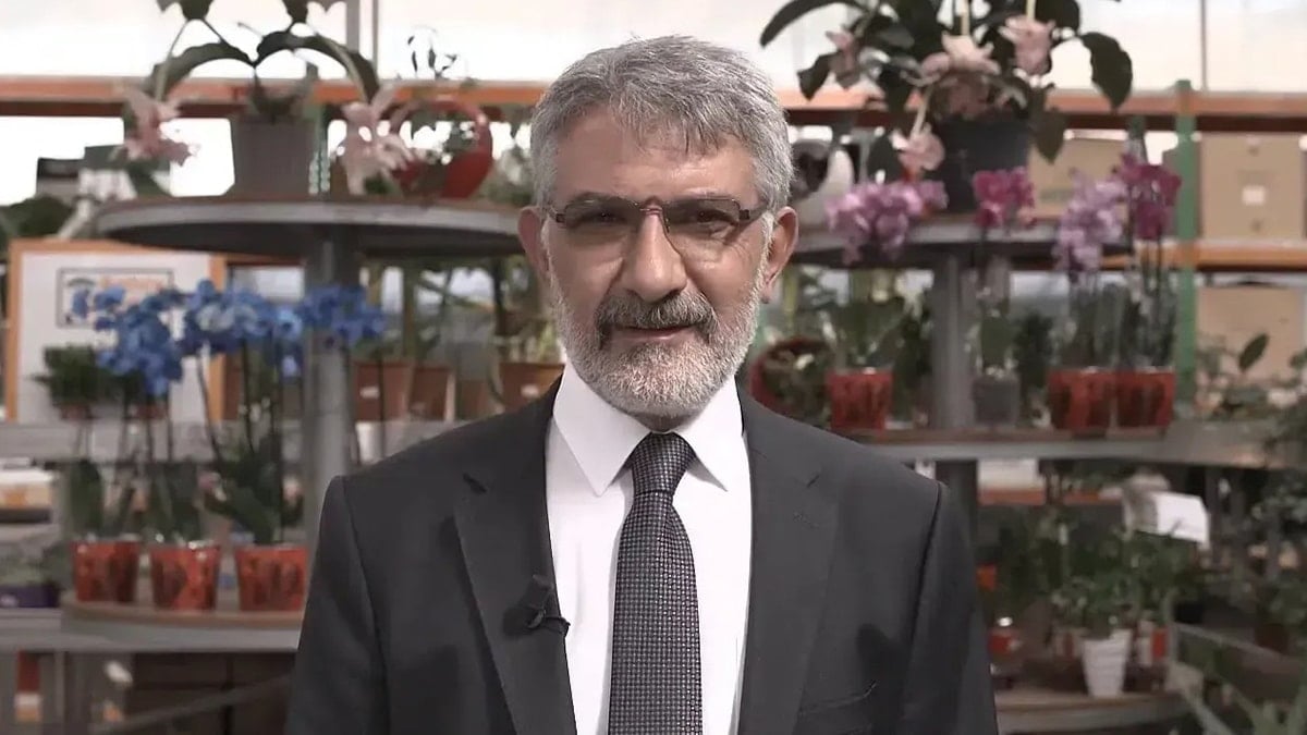 Üç günde saçı ağardı