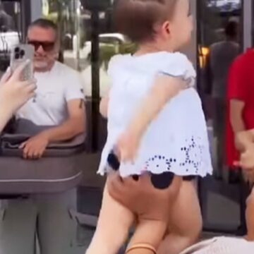 Ünlü sanatçı ikinci kez dede oldu… Davullu-zurnalı kutlama yaptı