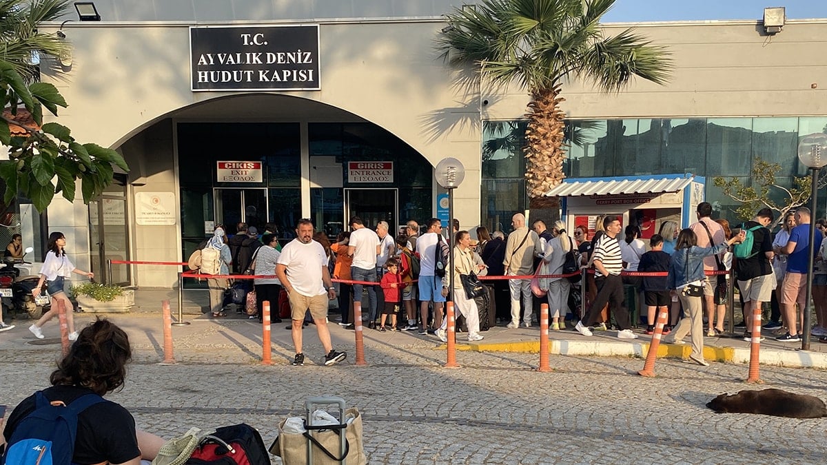 Uygun fiyatlı tatil için bayramda bavulunu alan koştu: Kuyruğun sonu görünmedi