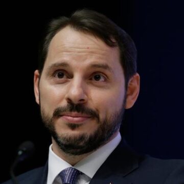 Uzun süre sonra bugün ortaya çıktı ‘hata ettim’ dedi: Kabine için mesaj mı verdi?