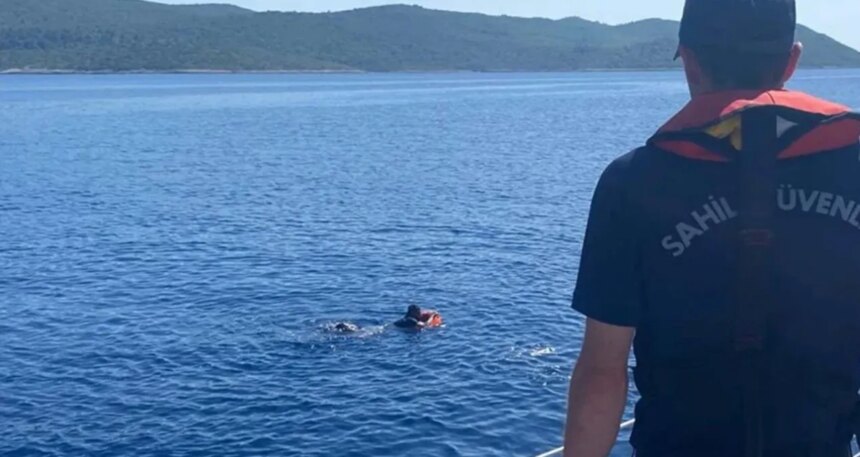 18 yıl hapis cezası bulunan firari, Sinop’ta denizde yüzerken yakalandı