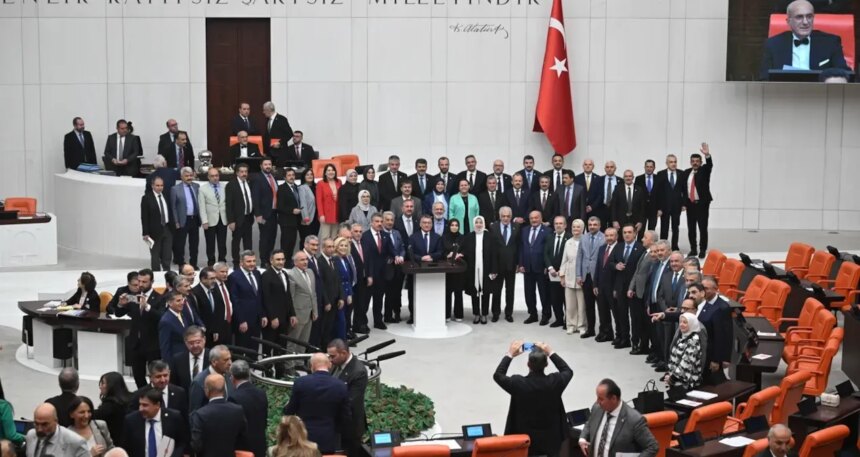 70 günlük tatil kararı Resmi Gazete’de yayımlandı