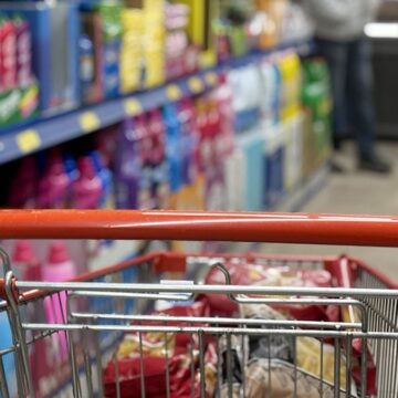 70 yaşına kadar markete giremeyecek