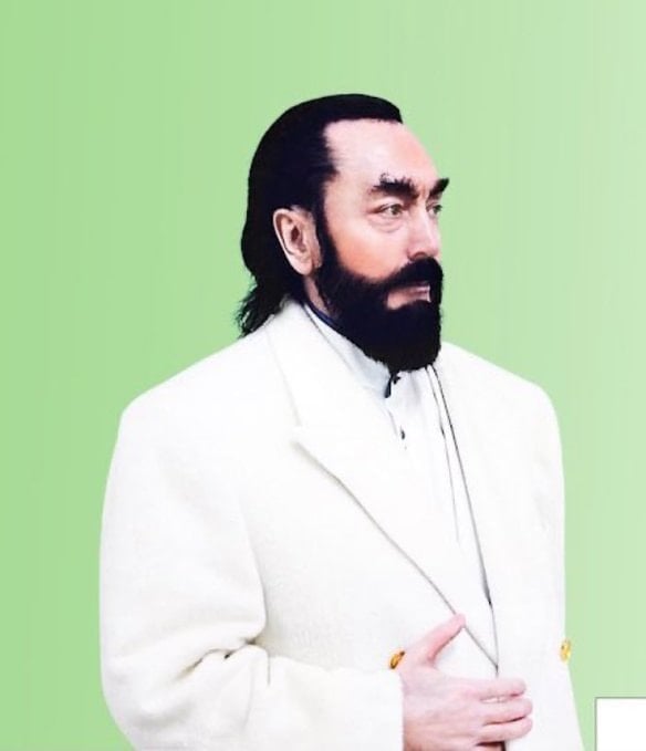 8 bin yıl hapis cezası alan Adnan Oktar'ın son hali! Avukatı paylaştı...