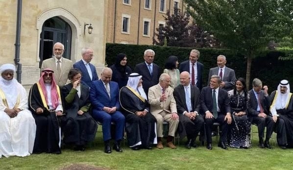 Abdullah Gül'ün eşinin çantası İngiltere'de gündem oldu