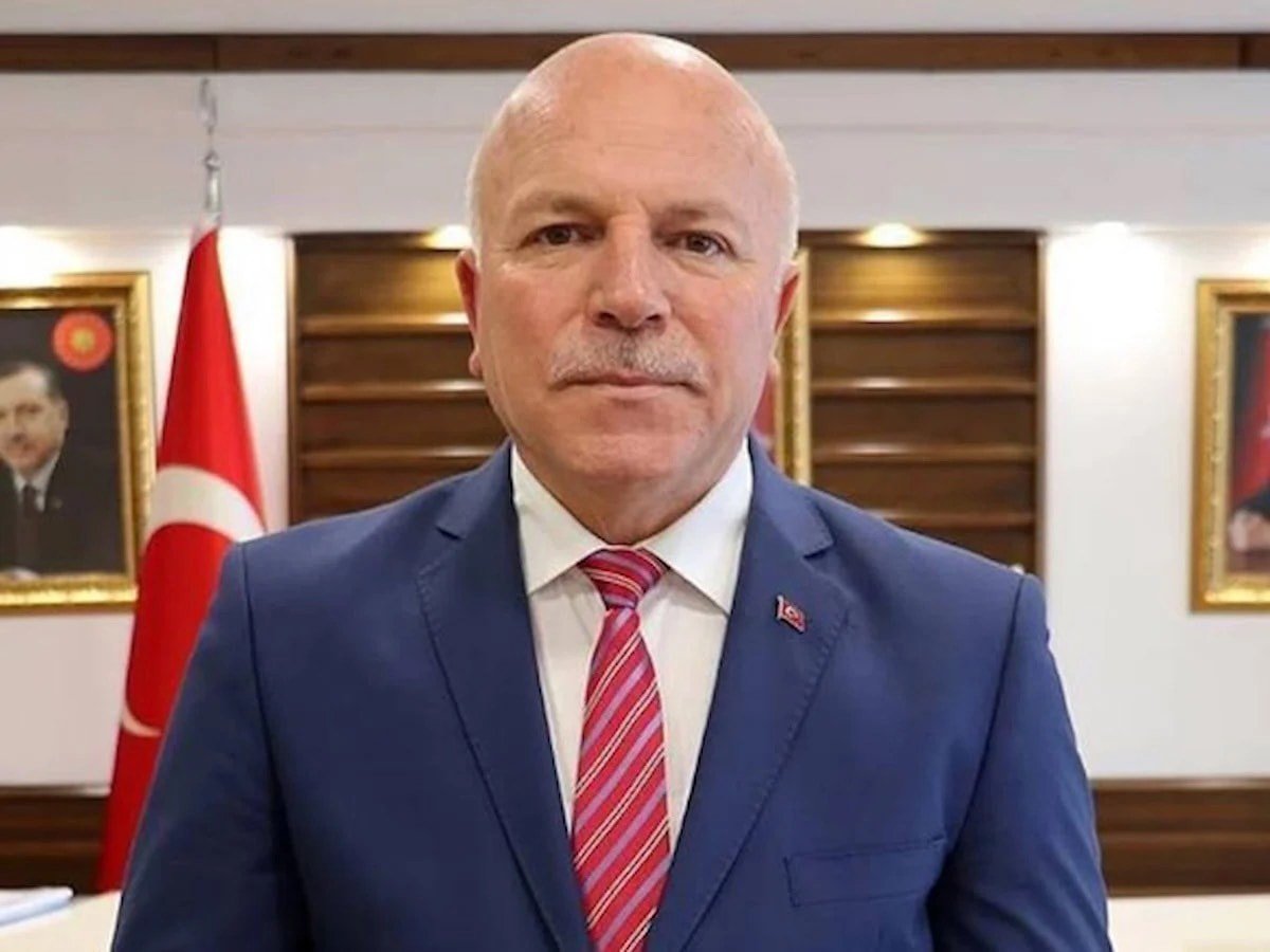 AKP’li başkan mavi ladine 2.6 milyon ödeyecek