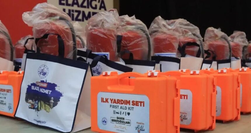 AKP’li belediyeden ‘yangın’ tedbiri: Muhtarlara yangın tüpü dağıtıldı