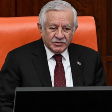 akpli-vekiller-mhpli-baskanvekilini-cildirtti-nereye-gidiyorsunuz-arkadas-ayip-ya-m6XeRKf5.jpg AKP’li vekiller MHP’li başkanvekilini çıldırttı: Nereye gidiyorsunuz arkadaş, ayıp ya!