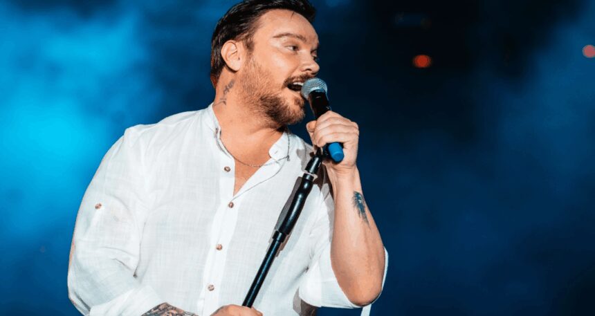 AKP’nin gözde sanatçısı AKP’yi karıştıran festivalde