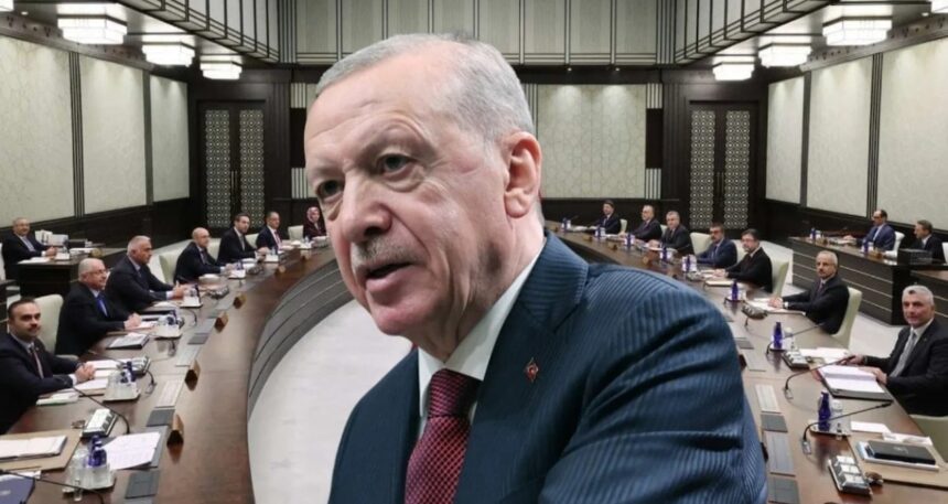 Ankara kulisleri ısındı: Kabinede sürpriz! Tarih vererek açıkladı