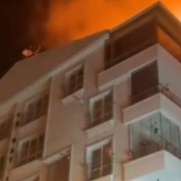 Ankara’da 5 katlı binada yangın
