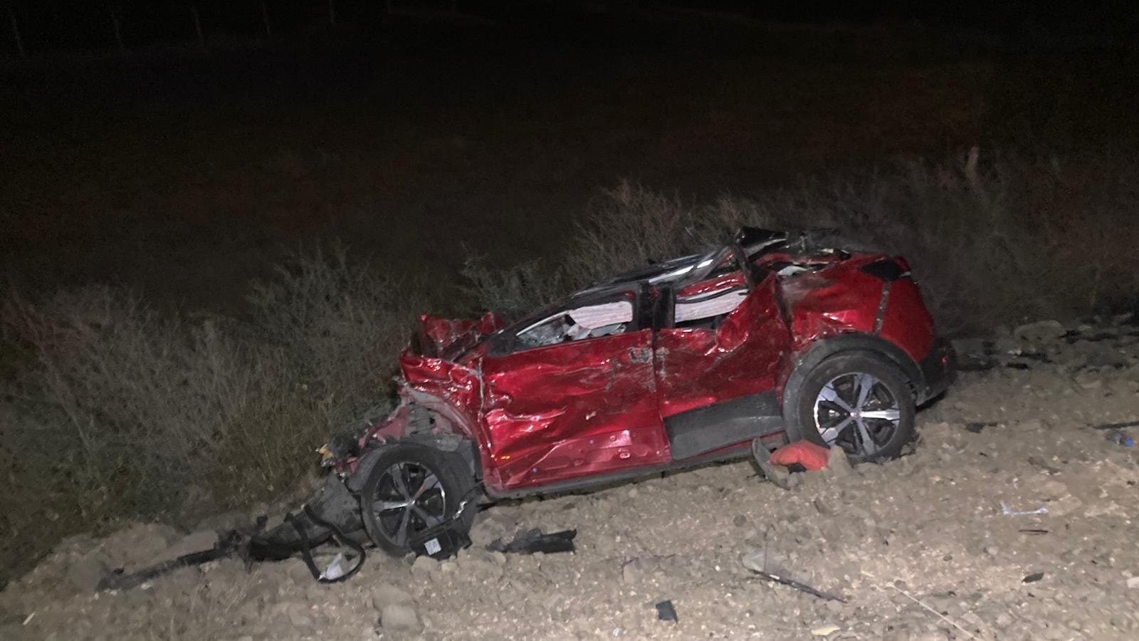 Ankara'da kafa kafaya çarpışan otomobiller demir yığınına döndü: Ölüler ve yaralılar var
