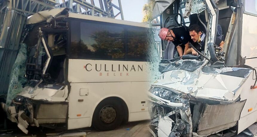 Antalya’da feci kaza! 26 yaralı