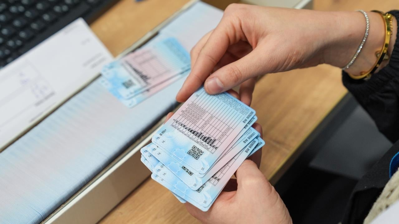 Bakan Yerlikaya açıkladı: Bu ehliyetlerin tamamı iptal edilecek