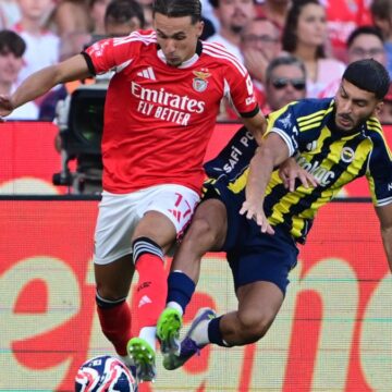 Beş gollü maçta Fenerbahçe mağlup