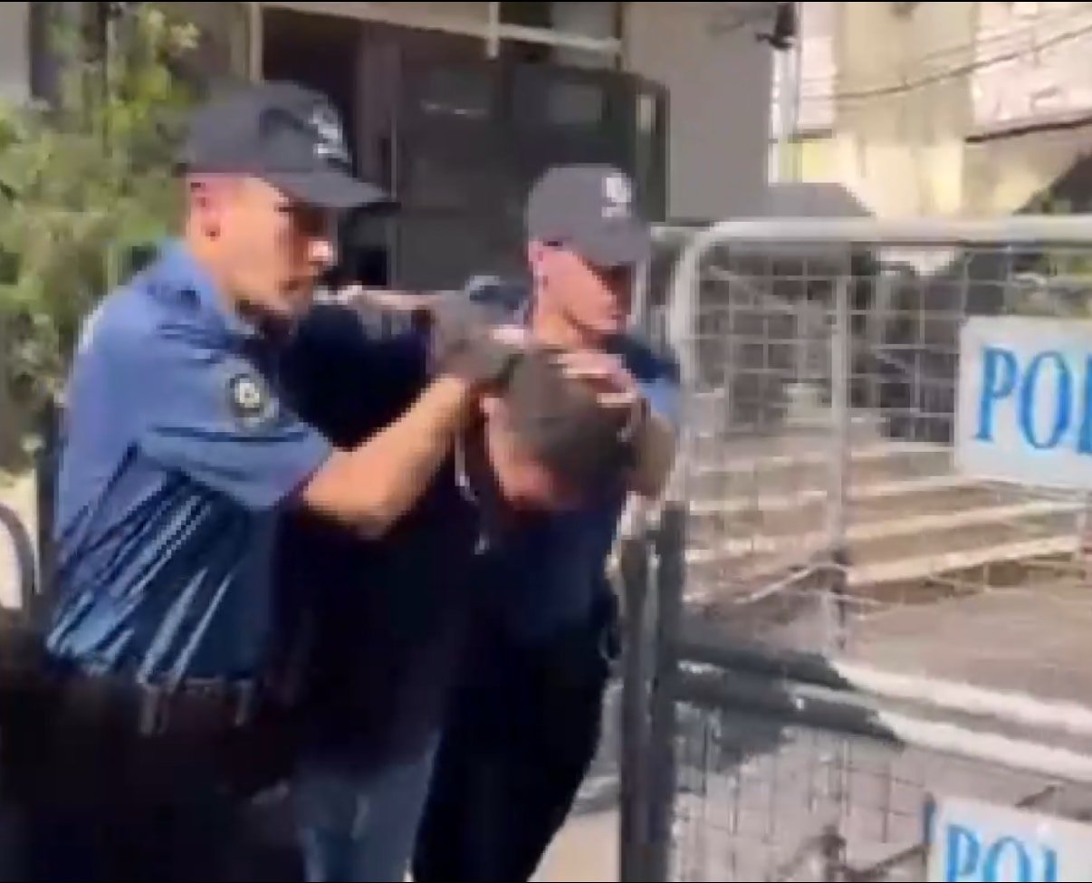 Beyoğlu'nda seyyar satıcıyı döverek öldürdüler