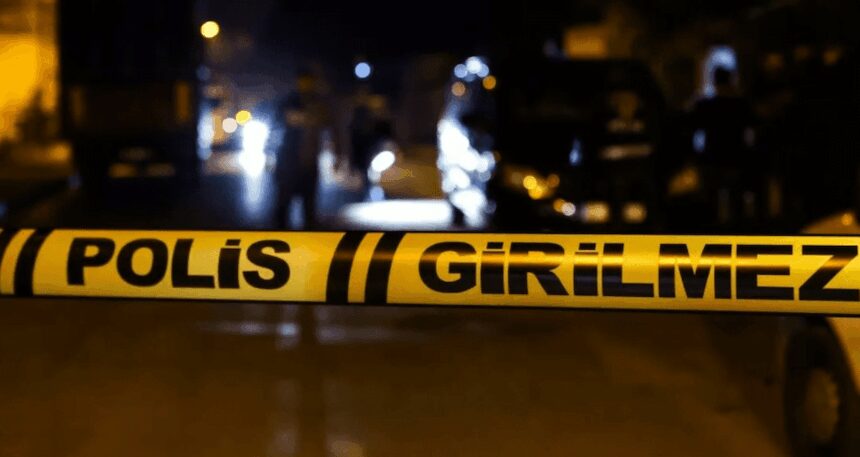 Bıçaklı kavga can aldı: 2 kişi de yaralandı