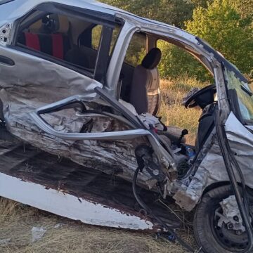 bingolde-otomobiller-carpisti-8-yarali-gSRbSCau.jpg Bingöl’de otomobiller çarpıştı: 8 yaralı