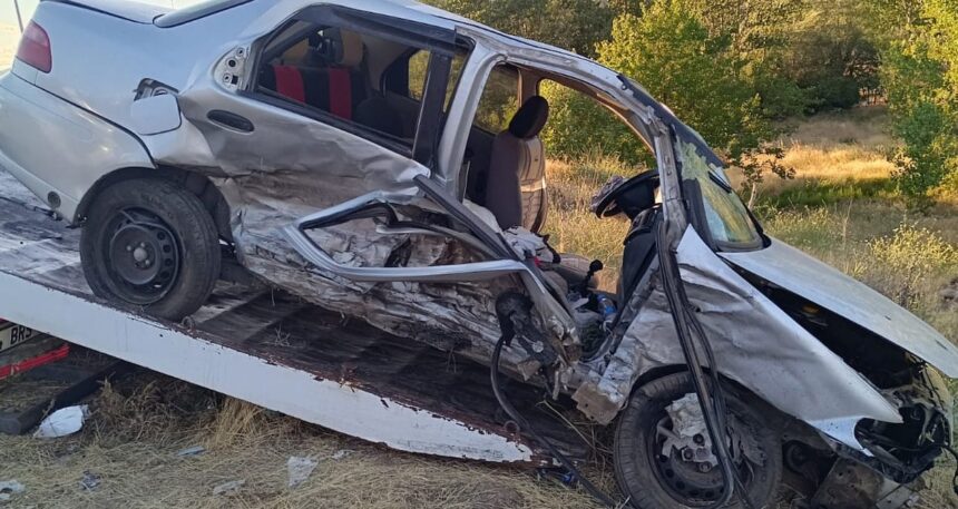 Bingöl’de otomobiller çarpıştı: 8 yaralı