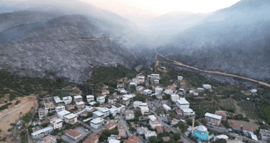 Bursa’da felaketin fotoğrafı… Alevler tam evlerin dibine böyle sokulmuş