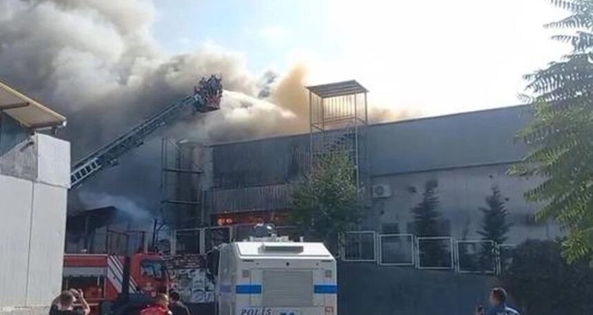 chpli-vekilin-ailesinin-is-yerinde-yangin-M8xP8Wi4.jpg CHP’li vekilin ailesinin iş yerinde yangın