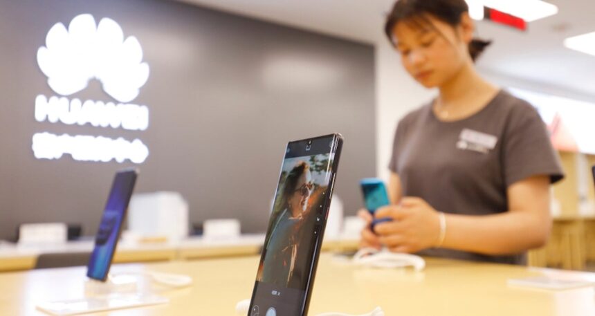 Çin pazarında zirveye oturdu! Ne Apple, ne Xiaomi yanına yaklaşamadı
