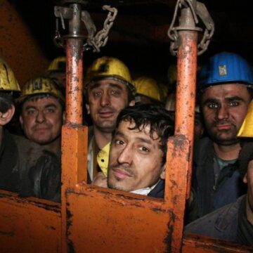 cumhurbaskani-erdoganin-karariyla-maden-isin-grevi-60-gun-ertelendi-VaXhSCZw.jpg Cumhurbaşkanı Erdoğan’ın kararıyla Maden-İş’in grevi 60 gün ertelendi