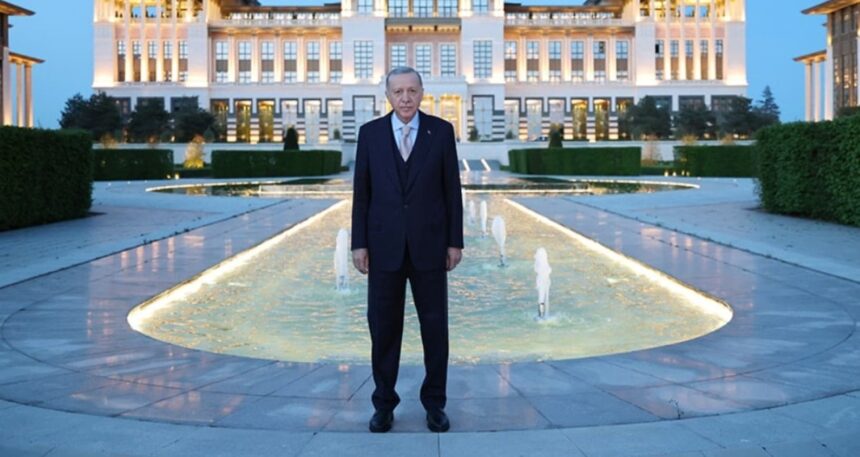Danışmanından Erdoğan’ın adaylığı için flaş çıkış