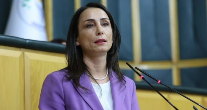 DEM Parti’den yandaş yazara sert yanıt