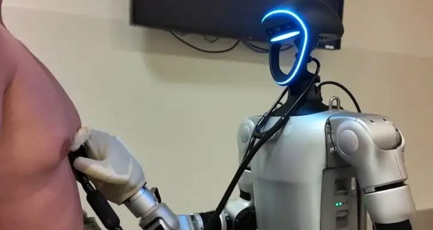 Doktorlar yerine robotlar geliyor! Ameliyata girdiler, muayene bile yaptılar